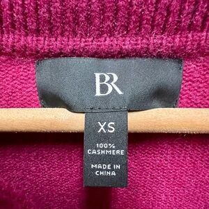 Banana Republic Cashmere Sweater in Fuchsia